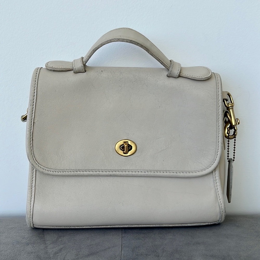 Coach Court leather purse cream/stone made in the USA